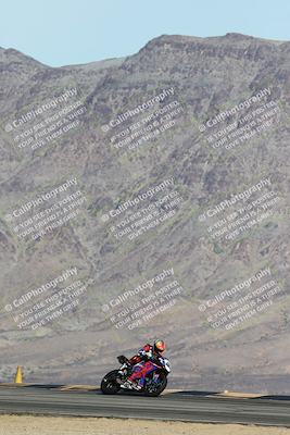 media/Nov-16-2025-Race Pace (Sun) [[8c5fa54630]]/Non Verified Riders (1st 20 Minutes)/2-Turn 10 (1010am)/